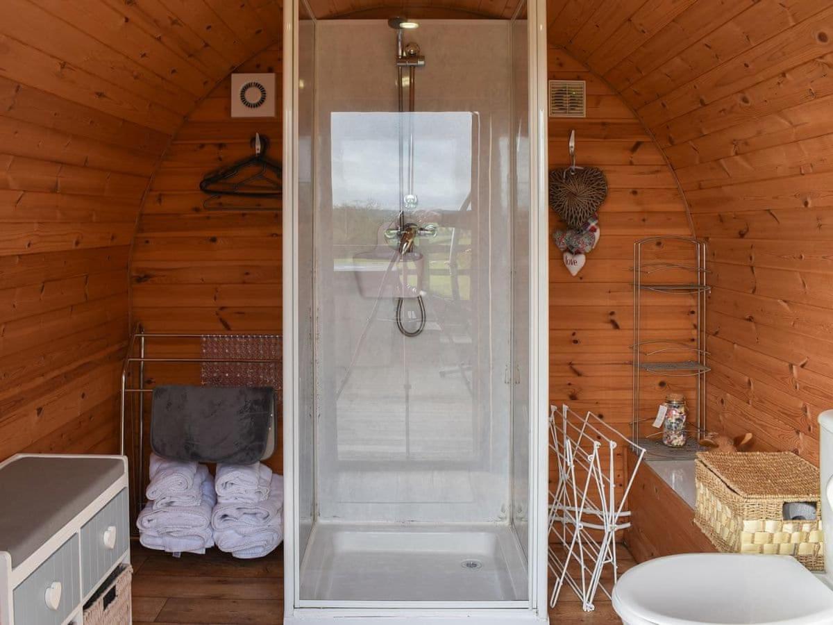 Rivendell Glamping Pods Hotel Holsworthy Bagian luar foto