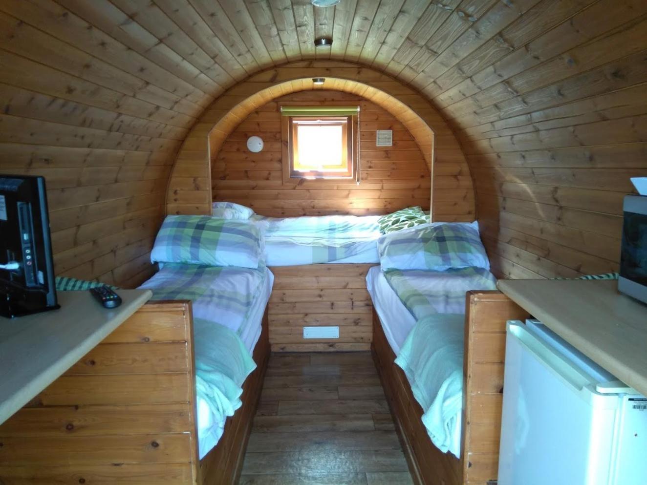 Rivendell Glamping Pods Hotel Holsworthy Bagian luar foto